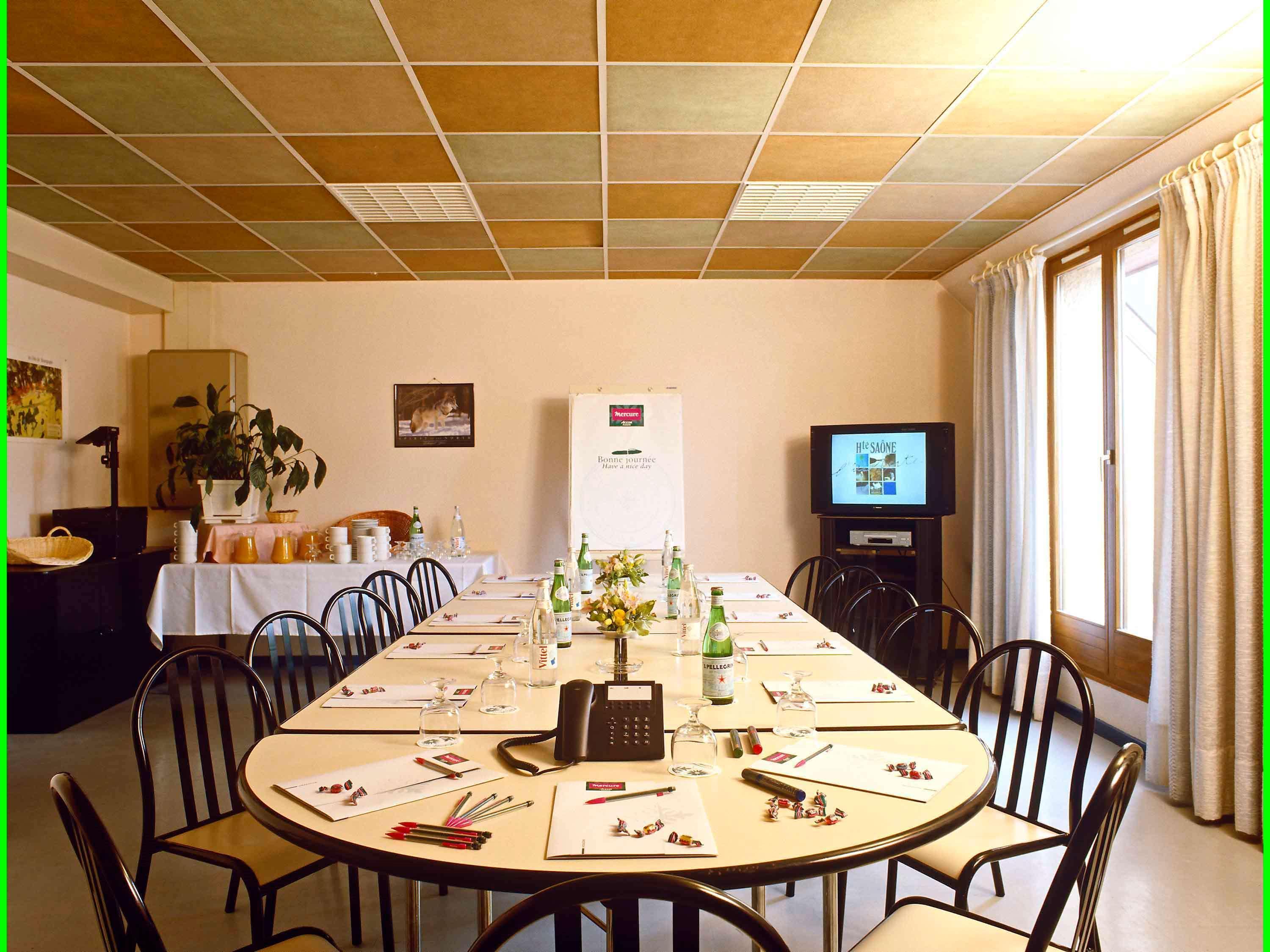 Mercure Hexagone Luxeuil Екстер'єр фото