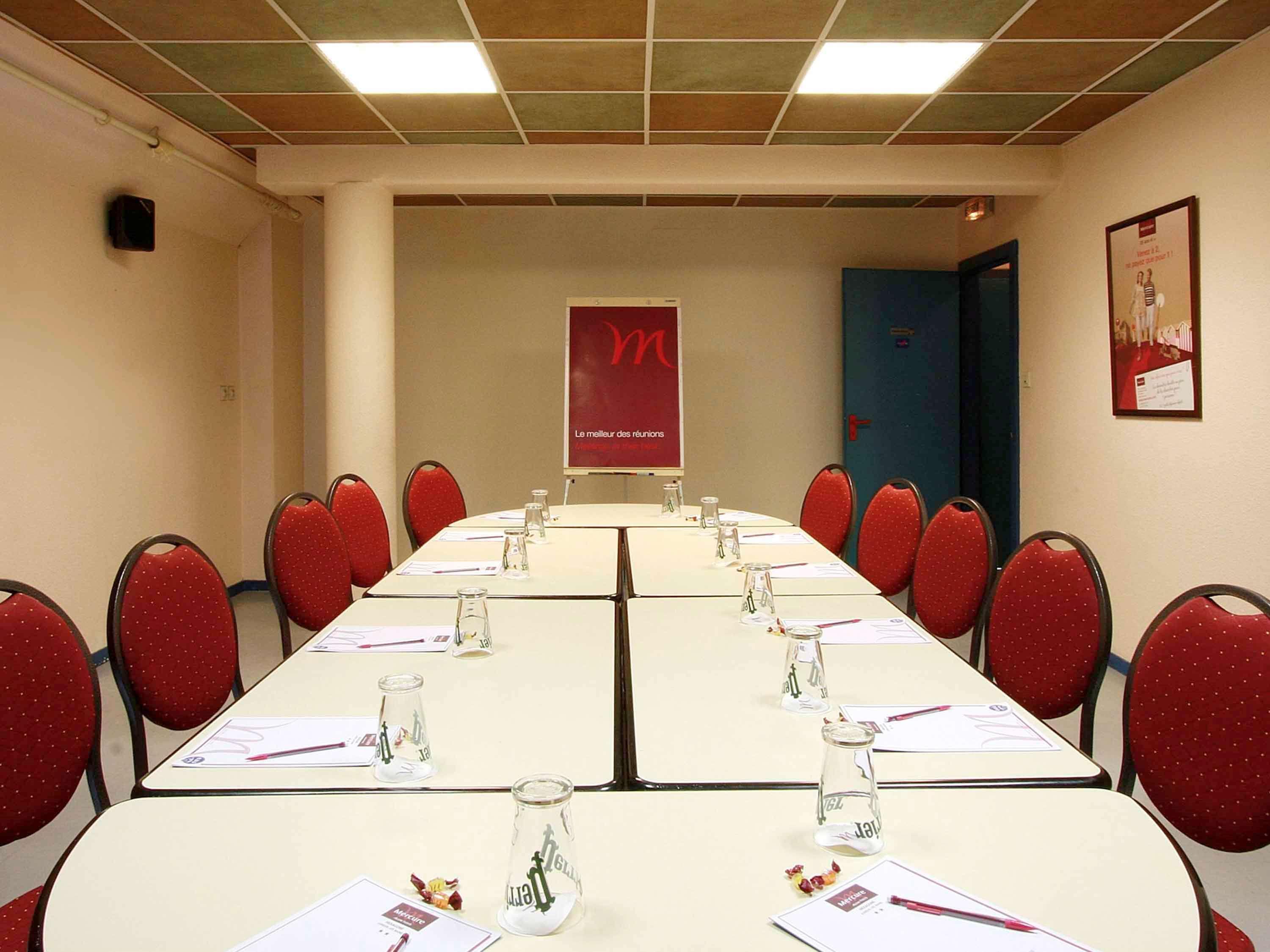 Mercure Hexagone Luxeuil Екстер'єр фото
