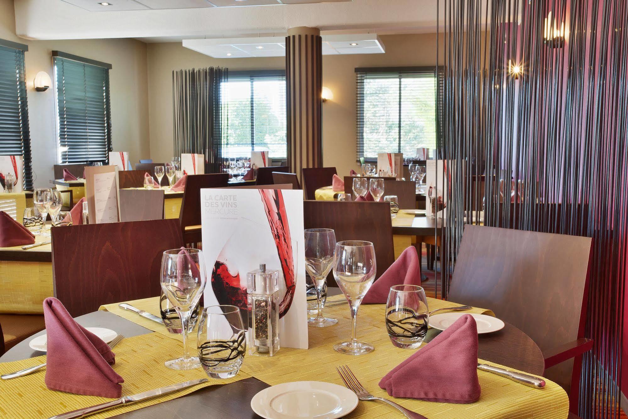 Mercure Hexagone Luxeuil Екстер'єр фото